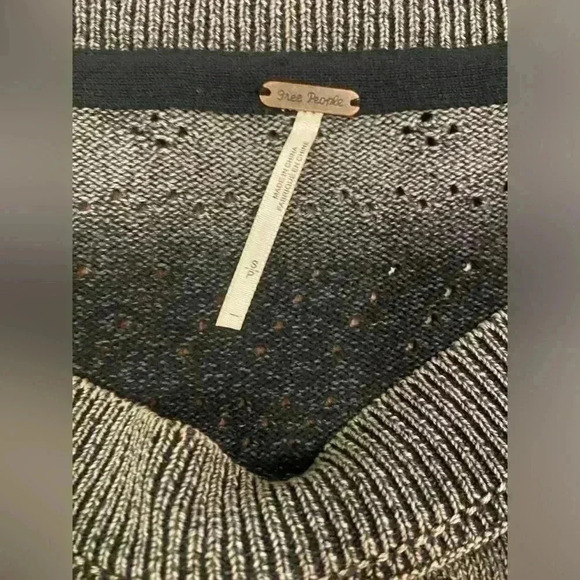 Free People Womens Sand Castle Black Cropped Pullover Sweater Size Small - Picture 11 of 12